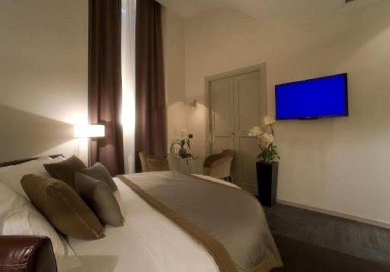 רומא Piazza Del Gesu' Luxury Suites מראה חיצוני תמונה