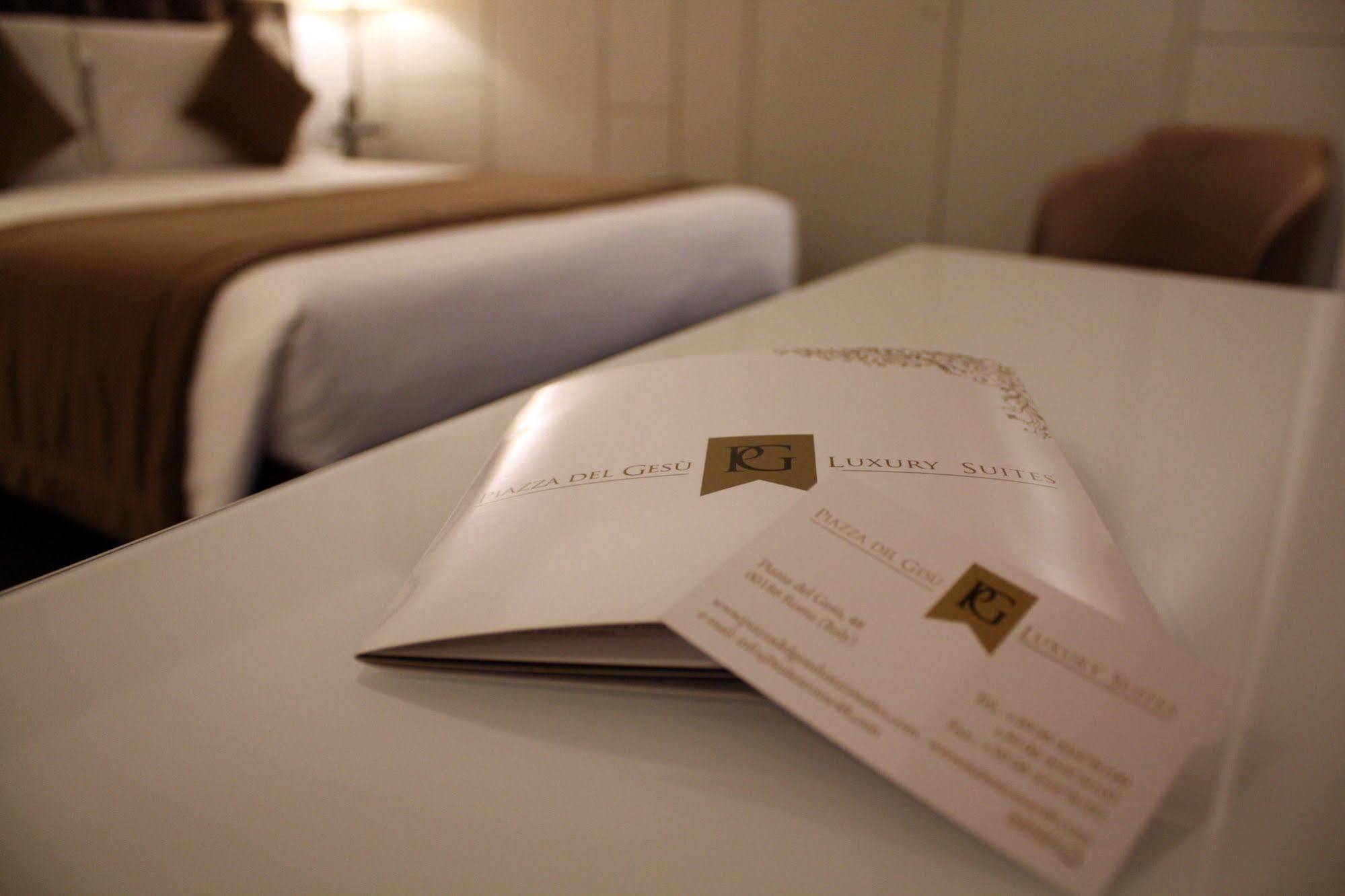 רומא Piazza Del Gesu' Luxury Suites מראה חיצוני תמונה